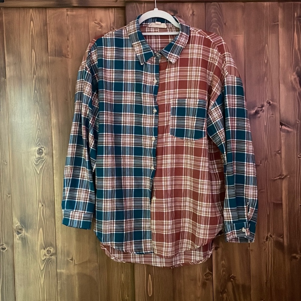Plaid flannel, worn only once, no holes, in great condition.